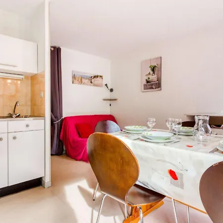Apartmán T2 Cabine 6 Pers. Avec Parking Et Local A Skis, A Proximite Du Quartier Thermal Et Des Stations De Ski - Fr-1-402-56 Luz-Saint-Sauveur